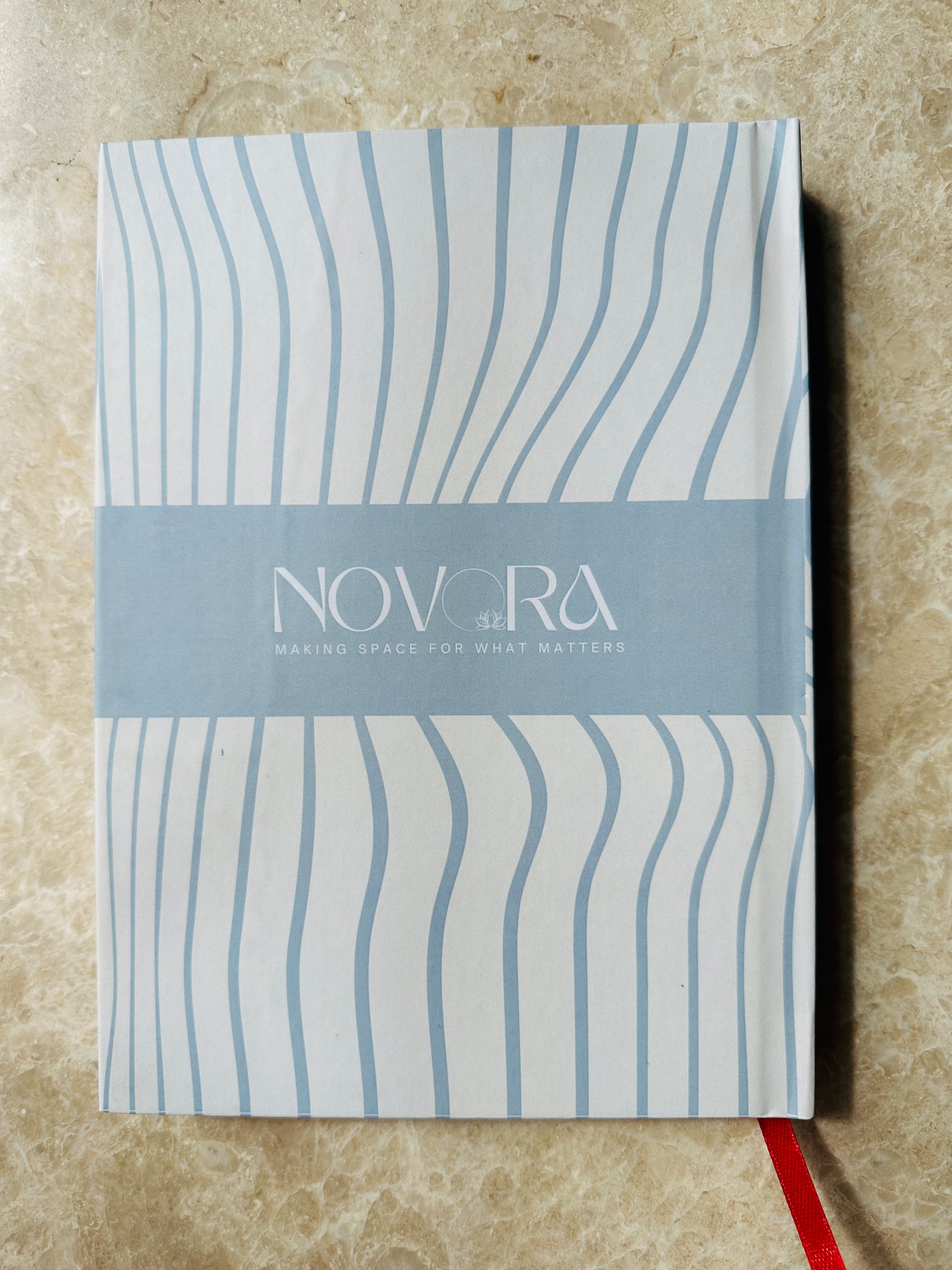 Wave The Undated Yearly Planner